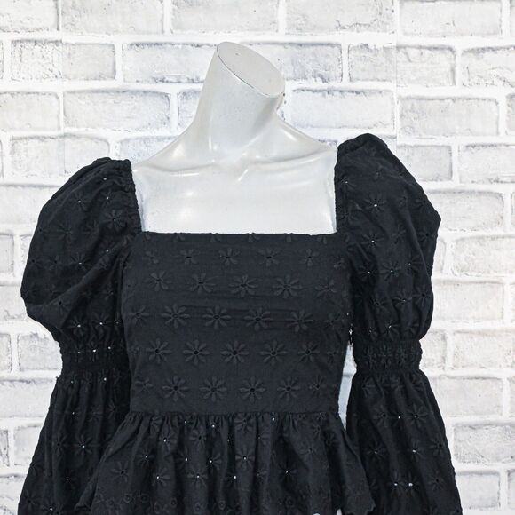 Caroline Constas Women's Wren Puff Sleeve Eyelet Embroidered top in Black sz XS - Picture 8 of 8